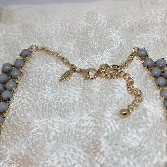 Natasha Bib Necklace Three Row Grey Pink Round Beads Gold Tone - Picture 6 of 9